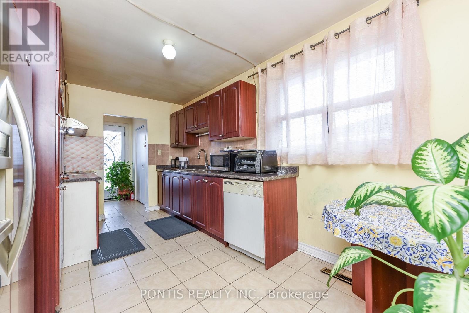 4 HASBROOKE DRIVE - 39