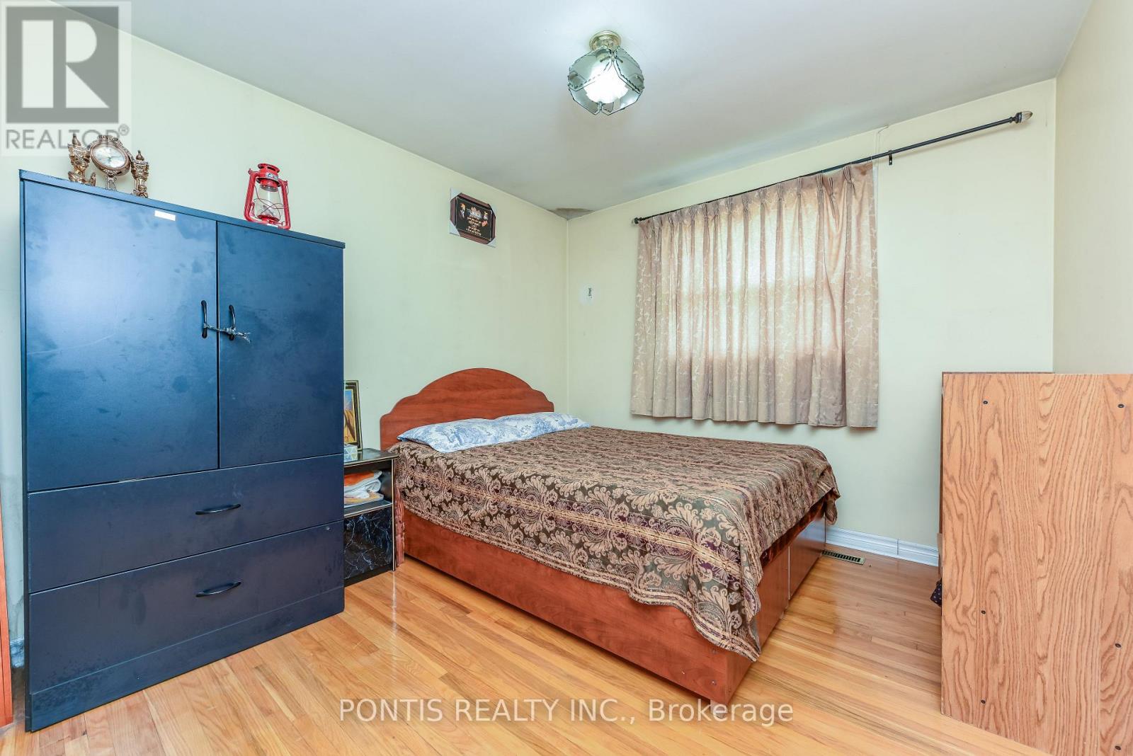 4 HASBROOKE DRIVE - 35
