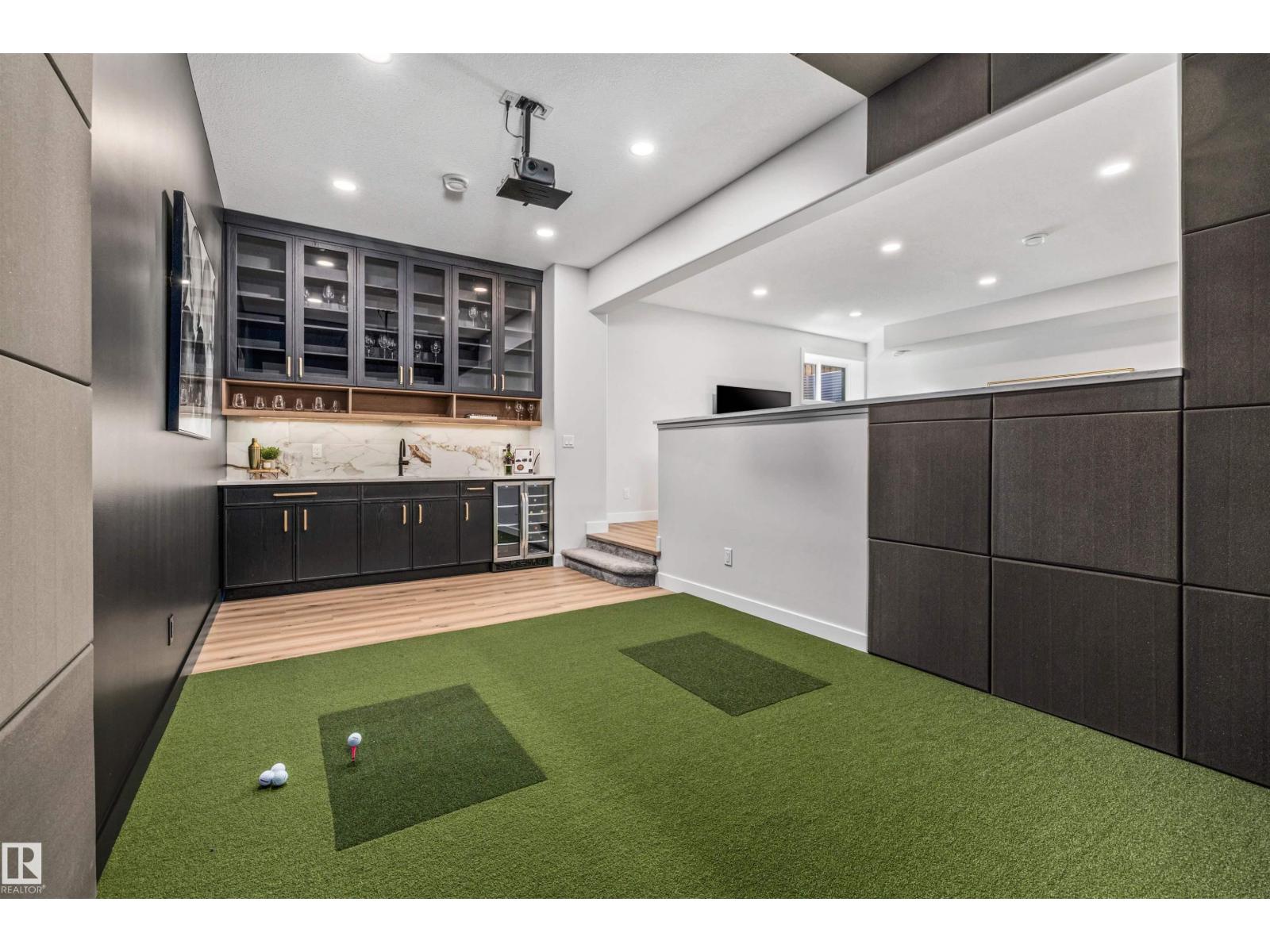 4667 Chegwin Wynd SW - 32