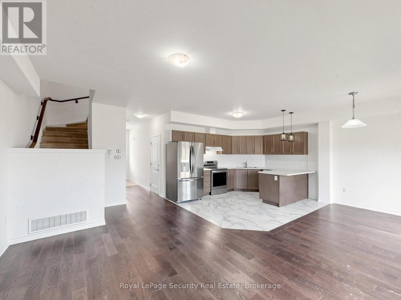#31 103 ADDISON STREET - 3