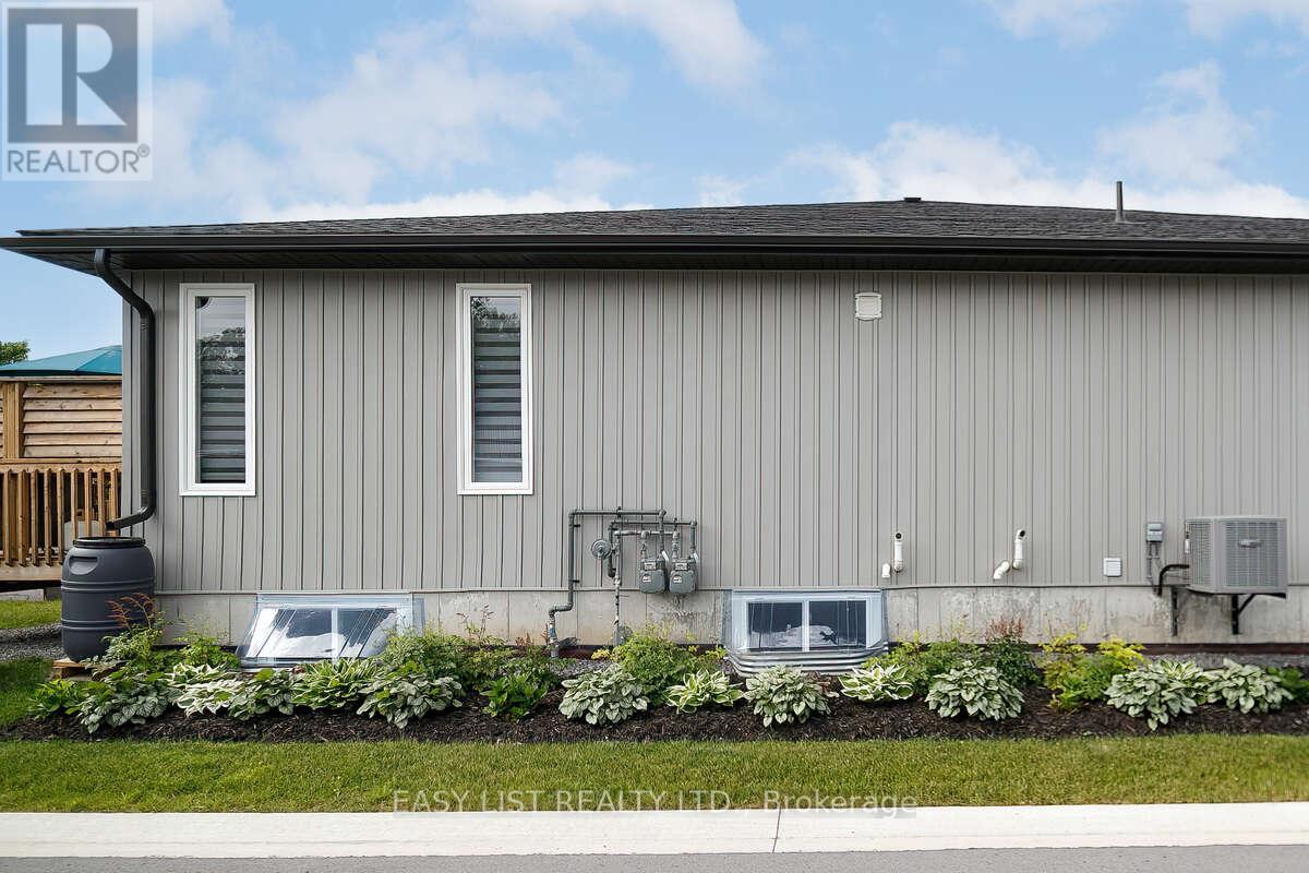 18 DAYTON COURT - 35