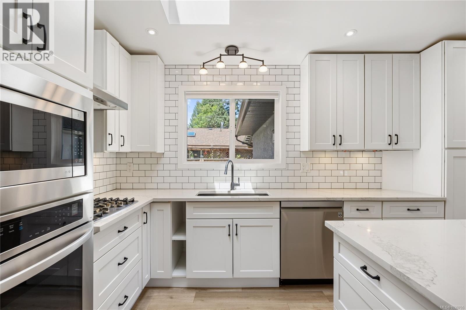 2848 Gregory Rd - 12