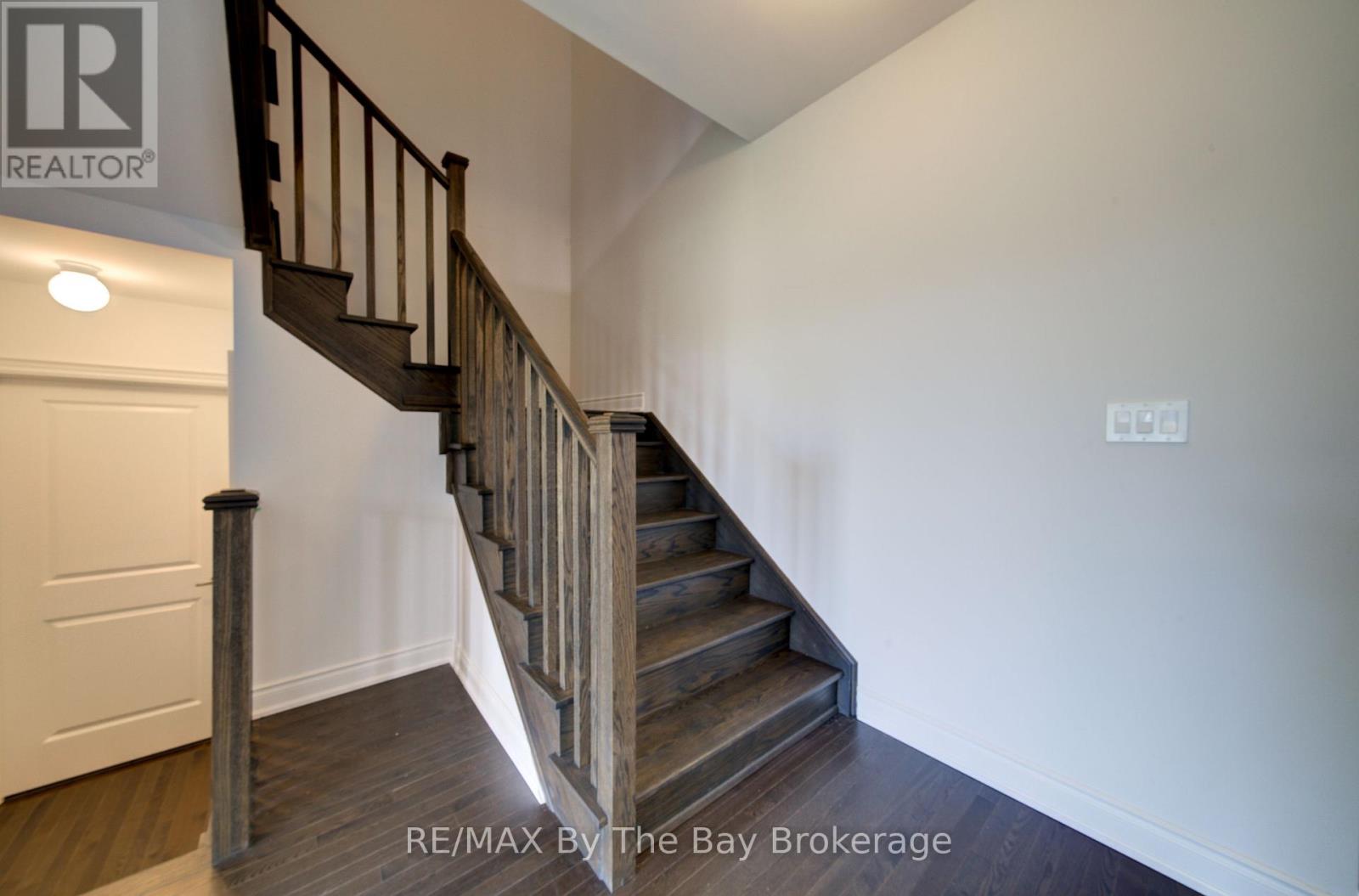18 AMBER DRIVE - 15