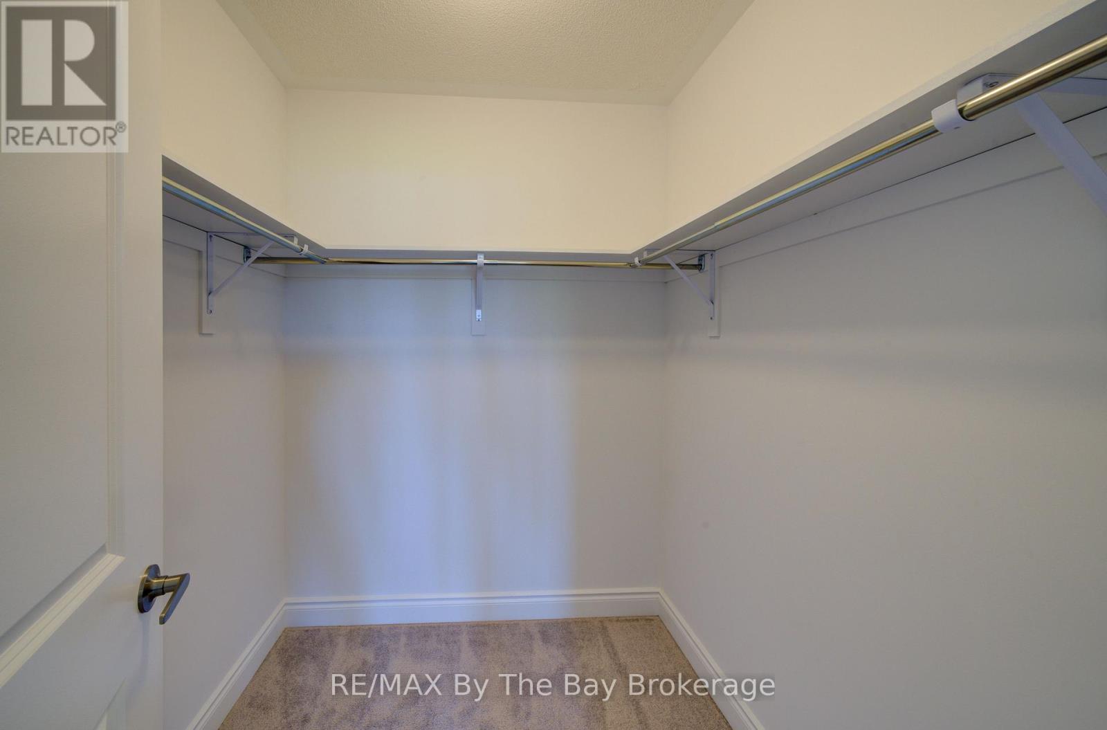 18 AMBER DRIVE - 21
