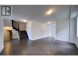 18 Amber Drive, Wasaga Beach, ON L9Z0R9 Photo 6