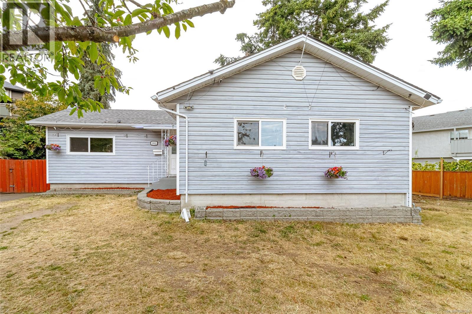 2912 Phipps Rd - 2