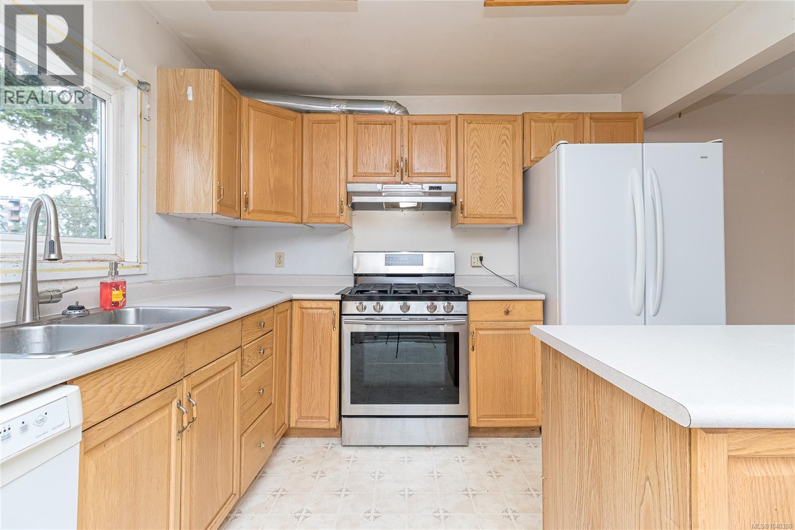 2912 Phipps Rd - 8