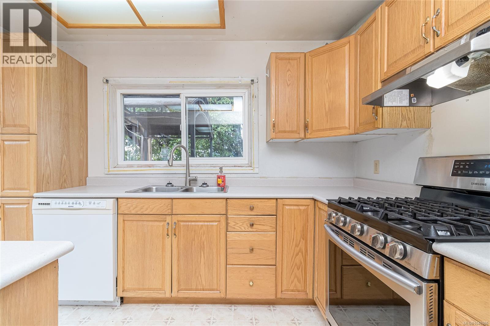 2912 Phipps Rd - 9
