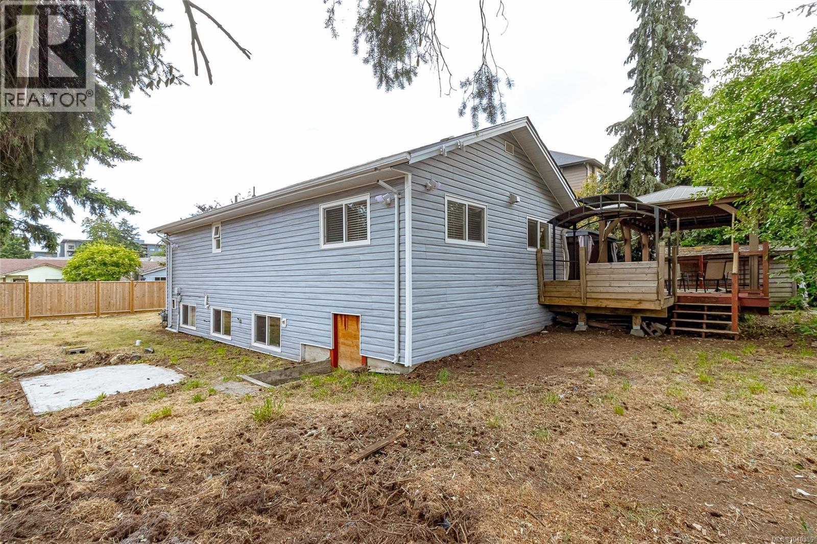 2912 Phipps Rd - 23