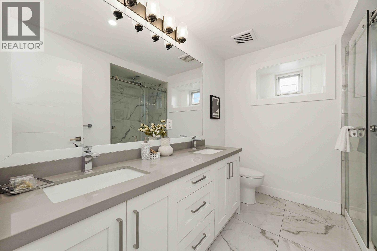 5061 44B AVENUE, Ladner