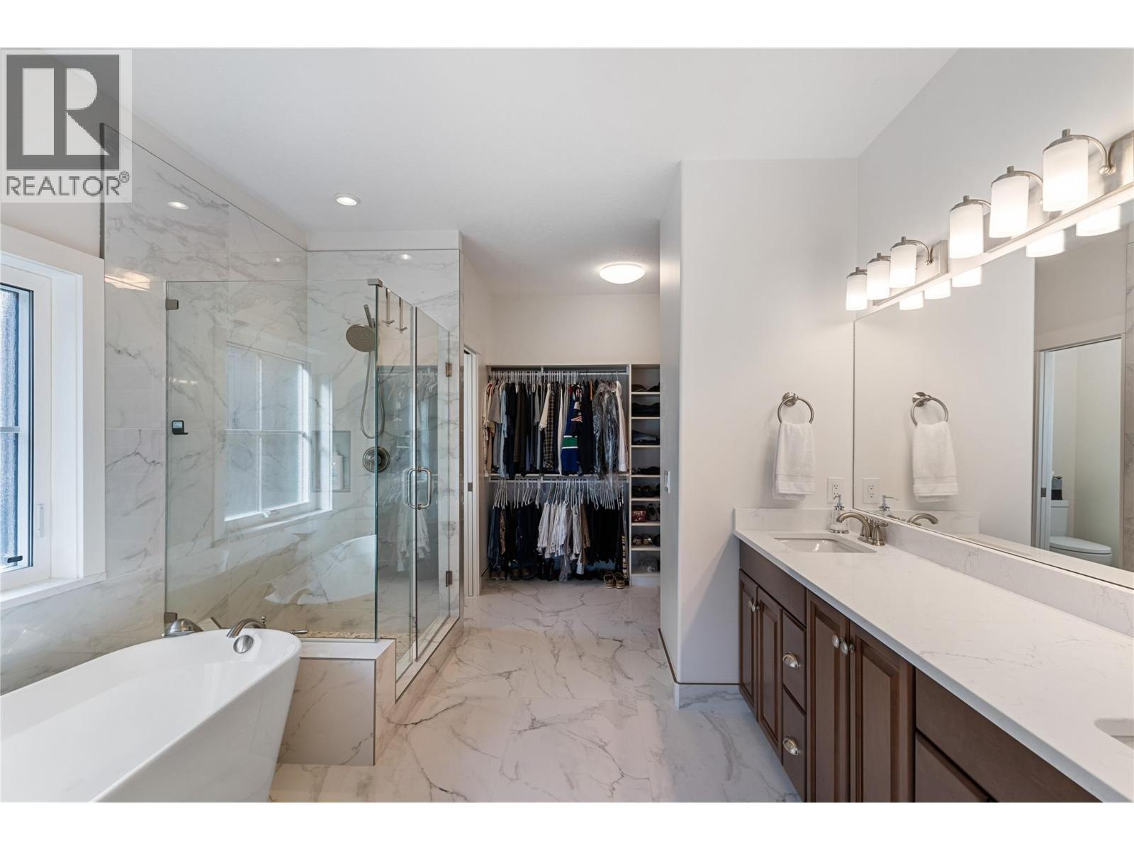12977 East Ridge Drive, Lake Country