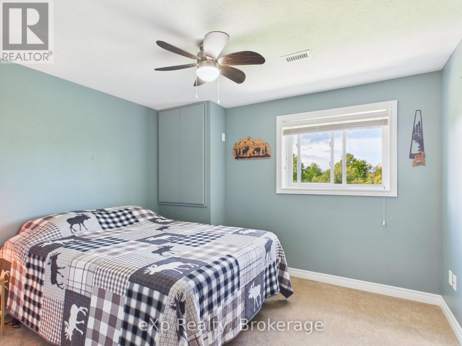 #302 125 WILLIAM STREET N - 16