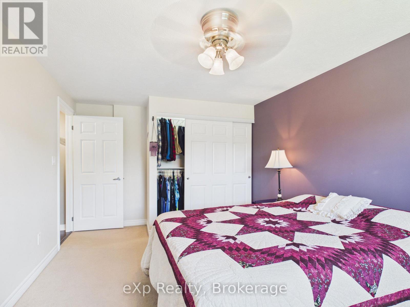 #302 125 WILLIAM STREET N - 20