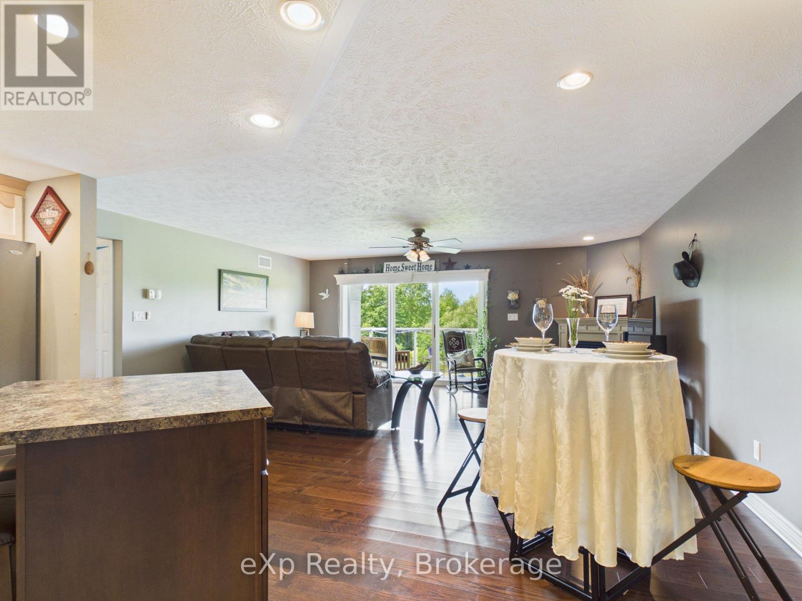 #302 125 WILLIAM STREET N - 8