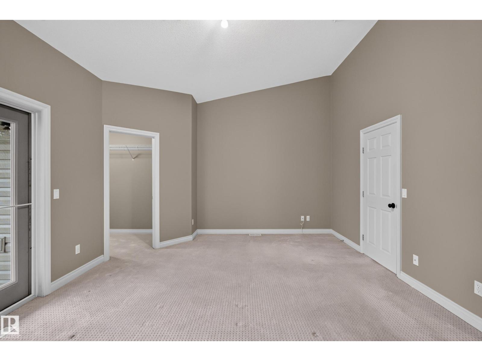 7027 106 ST NW — photo 12