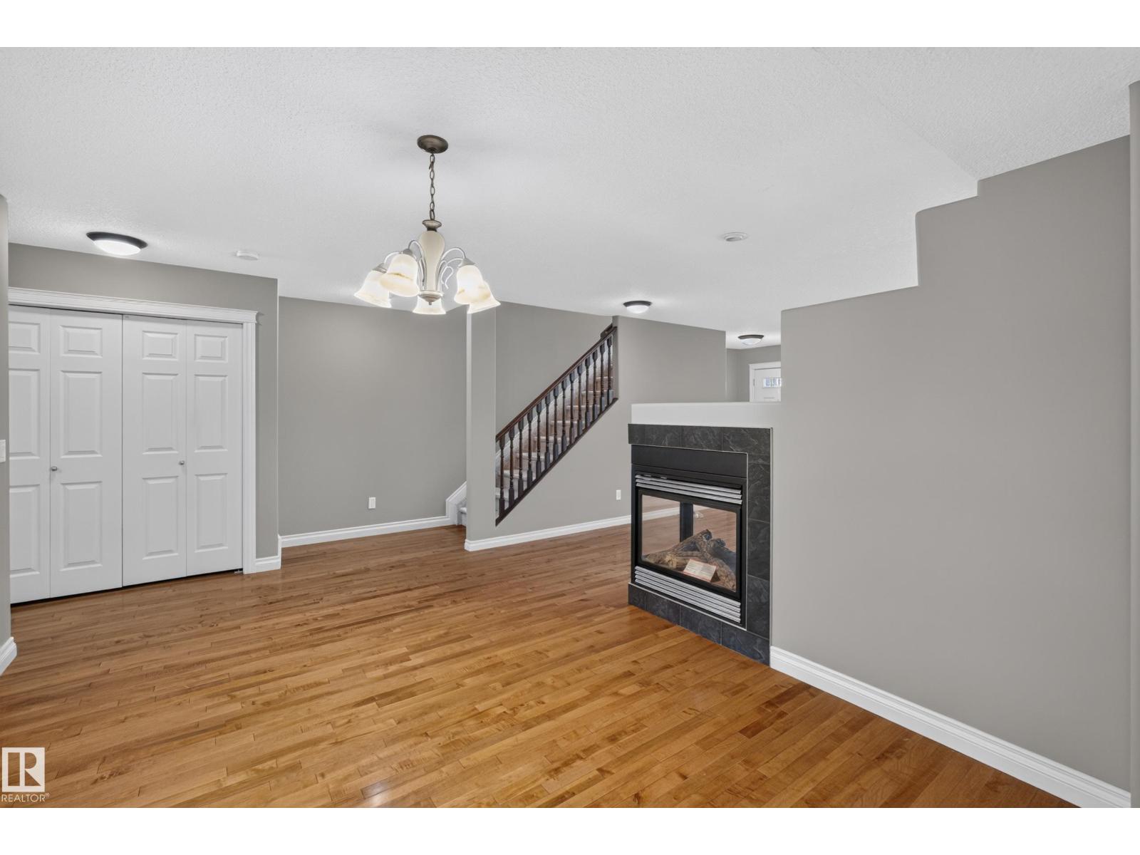 7027 106 ST NW — photo 7