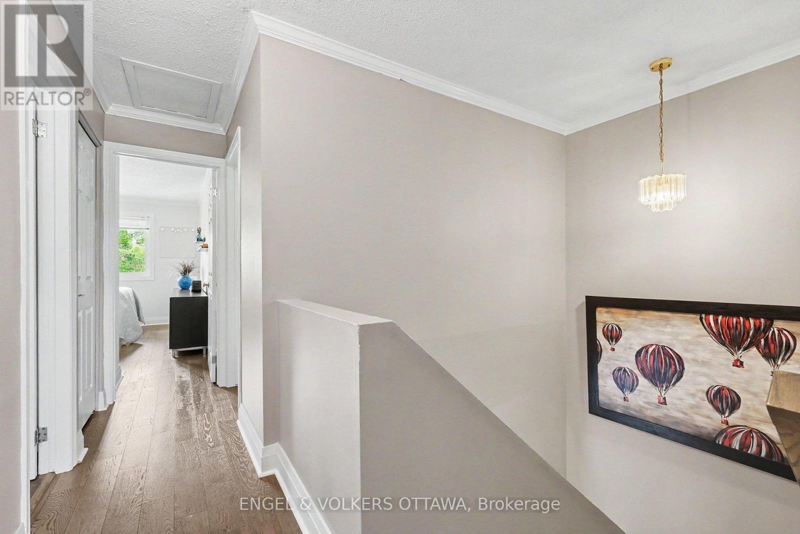 3 Bed, 3 Bath House for Sale in Ottawa – 37 GENTLE GATE CRESCENT, Ottawa – MLS# X13457640 - Image 14