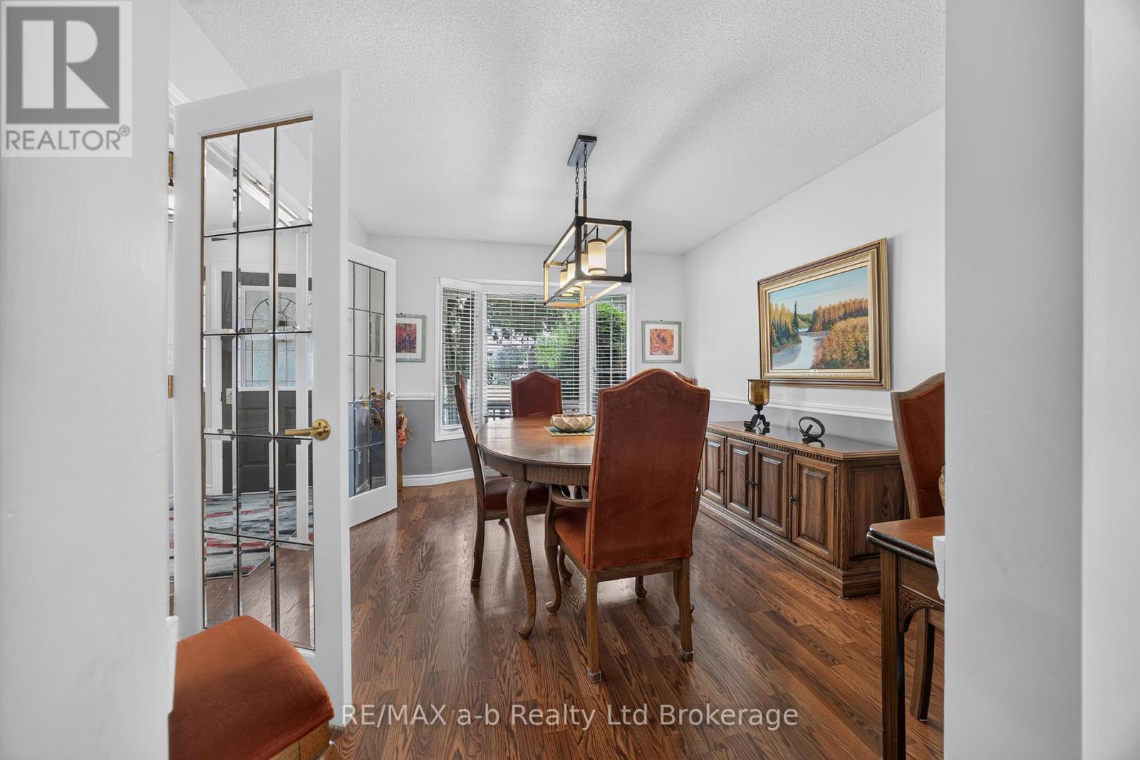 32 WILKINS CRESCENT - 16