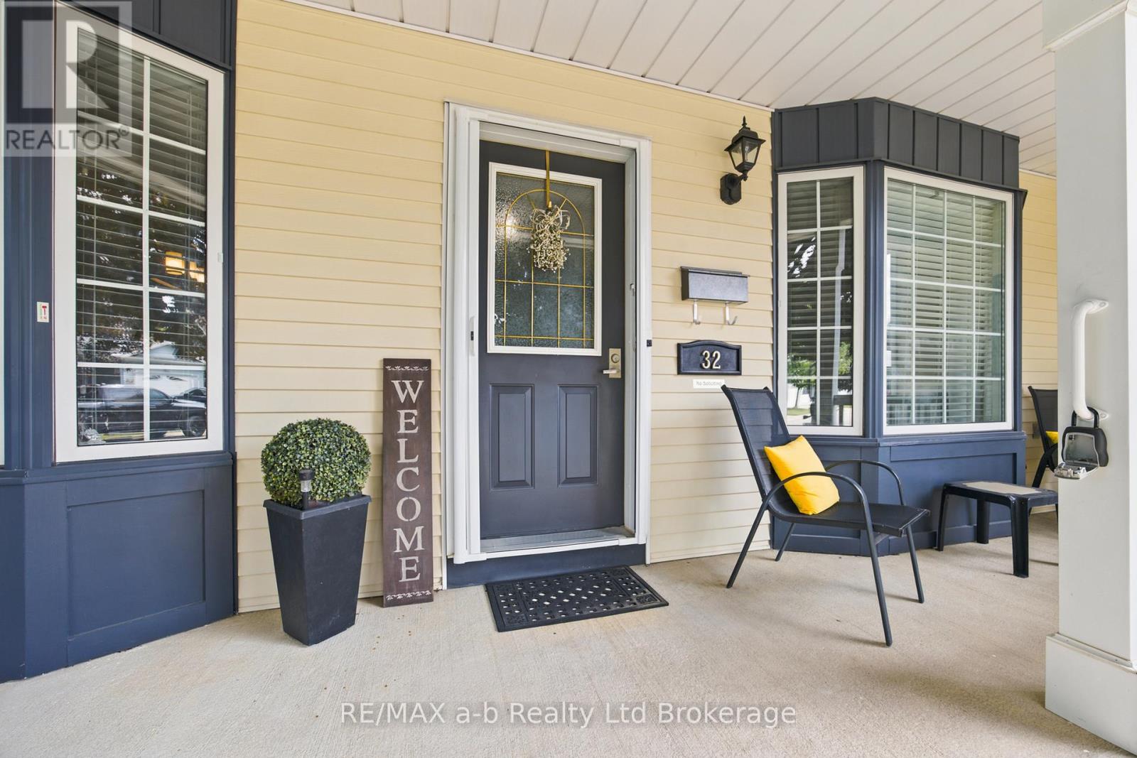 32 WILKINS CRESCENT - 3