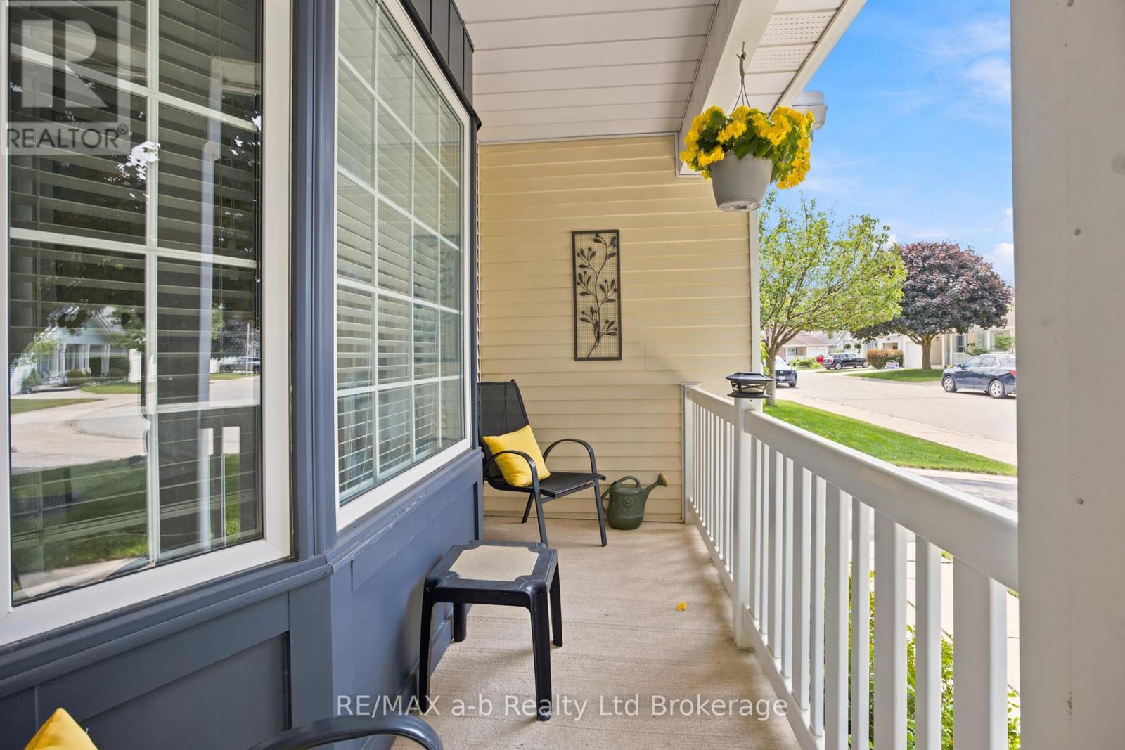 32 WILKINS CRESCENT - 5