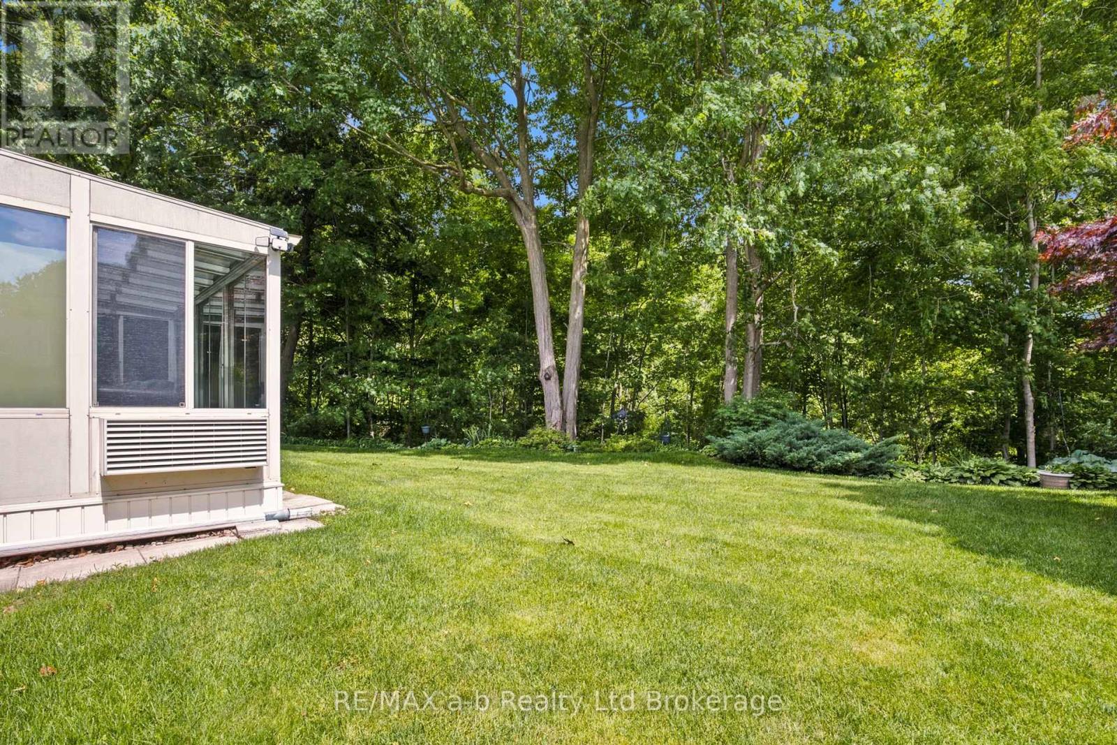 32 WILKINS CRESCENT - 8
