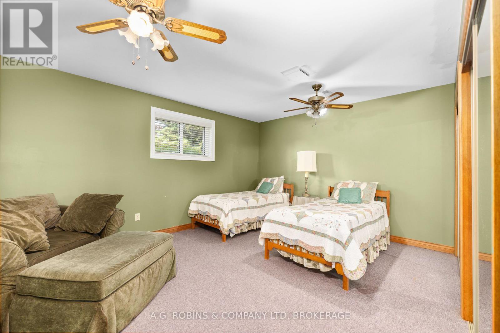 10321 LAKSHORE ROAD W - Image 40