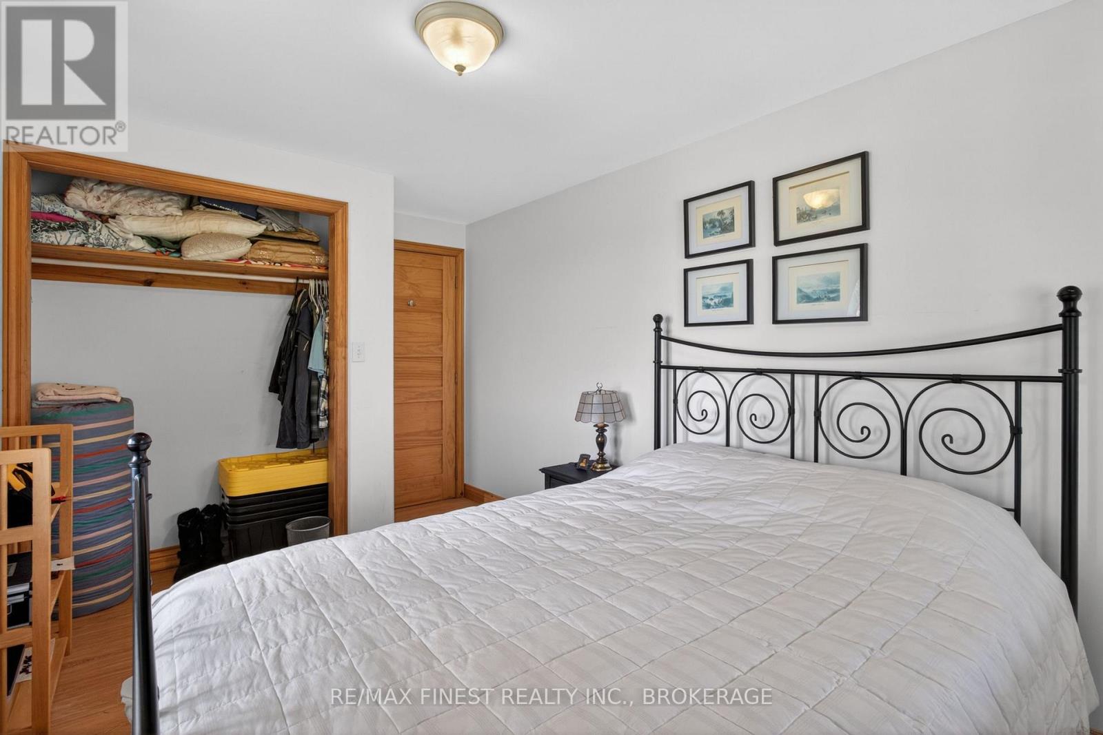 648 THIRD LINE ROAD - 25