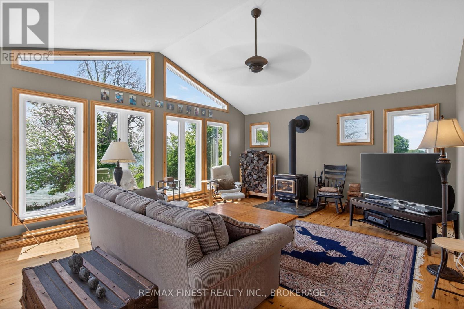 648 THIRD LINE ROAD - 14