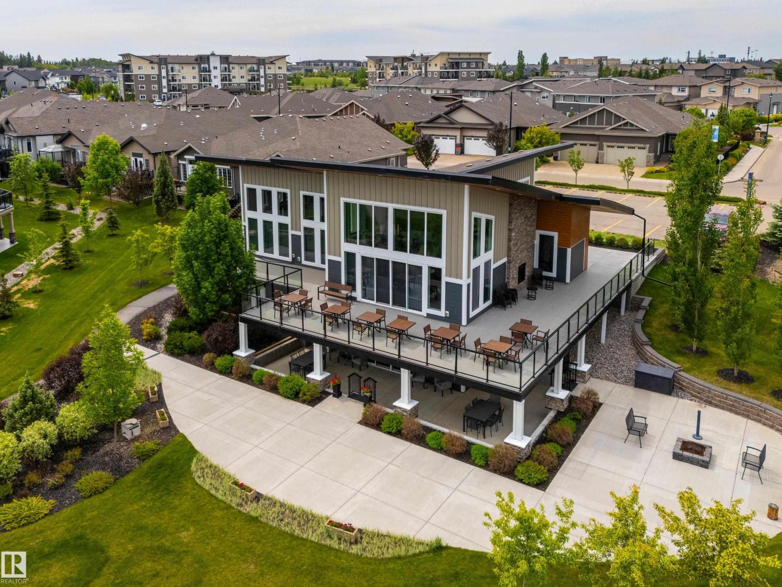 #207 50 HEATHERGLEN DR - 70