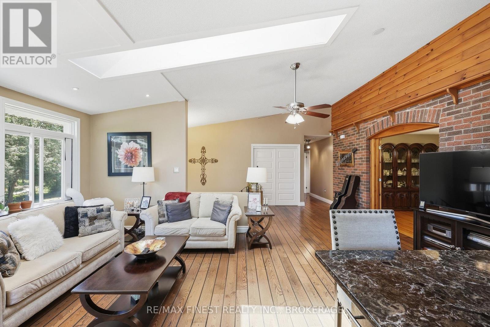 3315 LOUGHBOROUGH DRIVE - 14