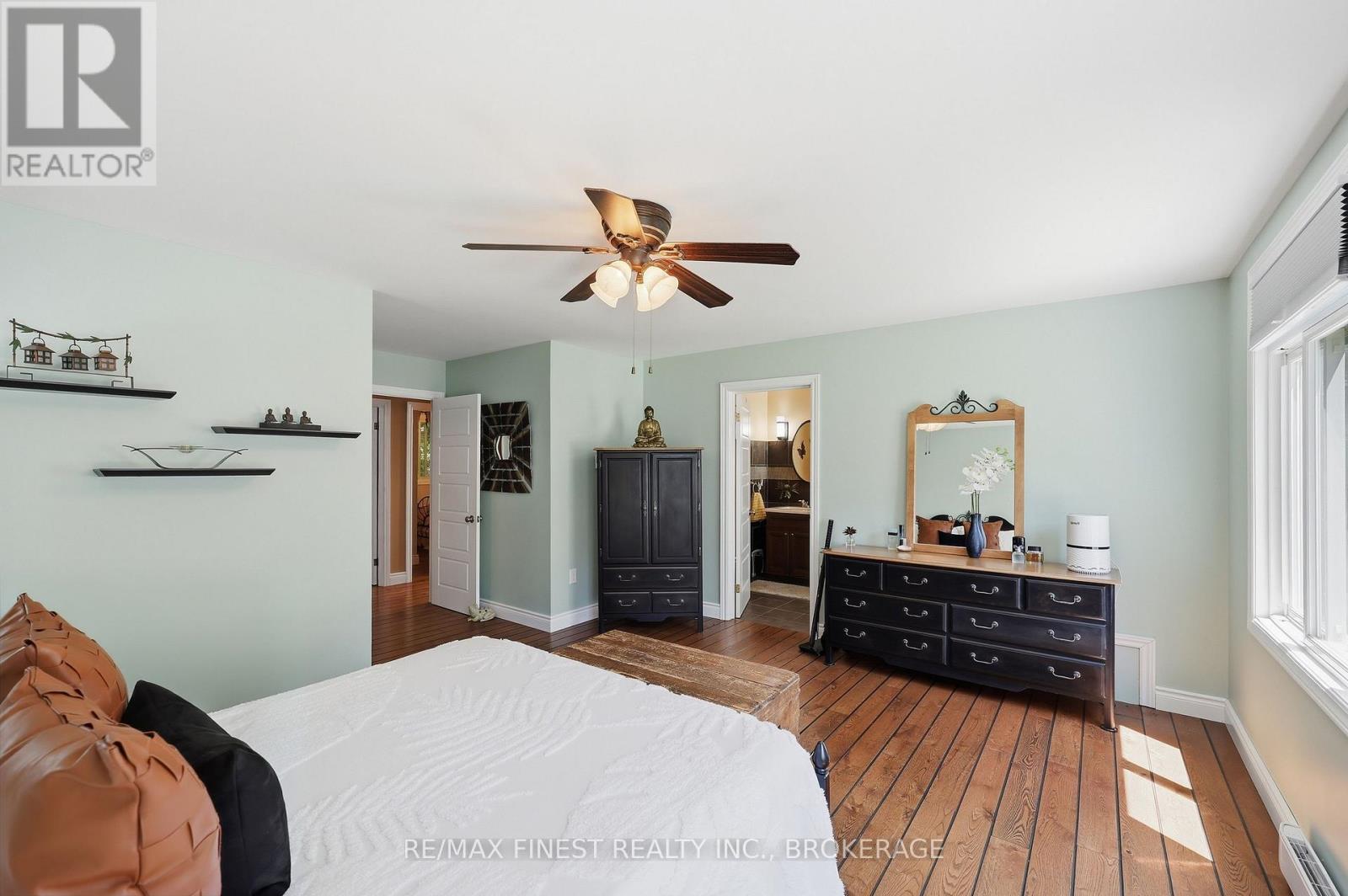 3315 LOUGHBOROUGH DRIVE - 19