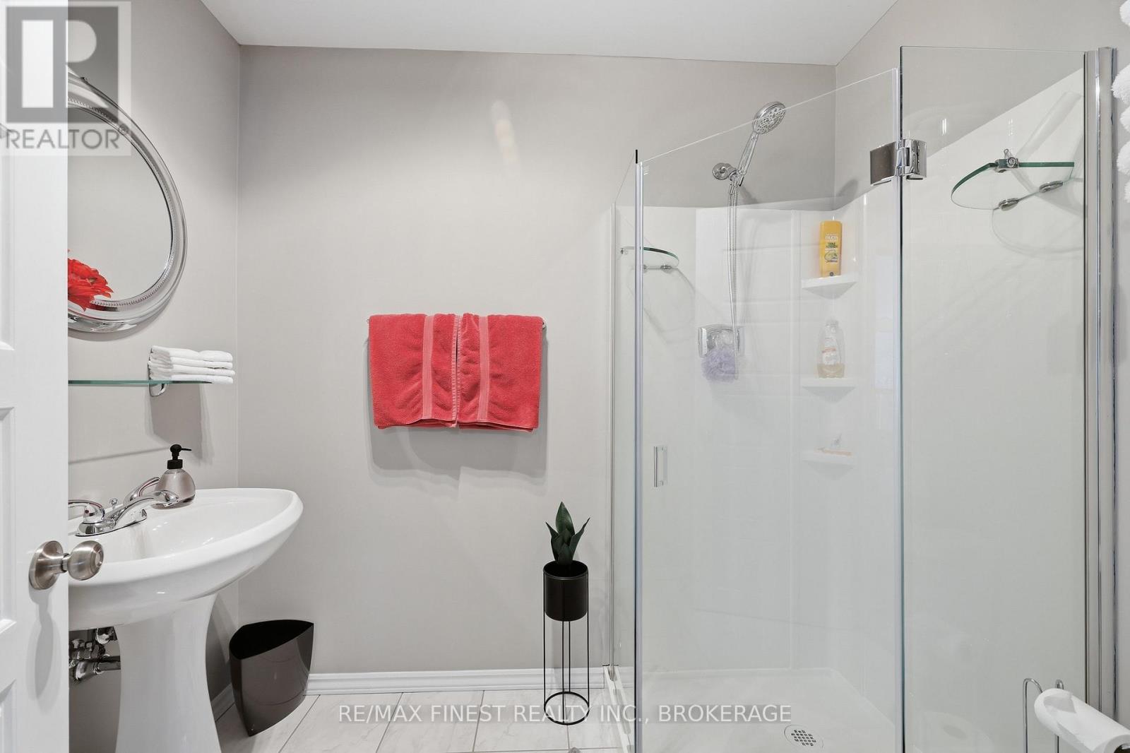 3315 LOUGHBOROUGH DRIVE - 37