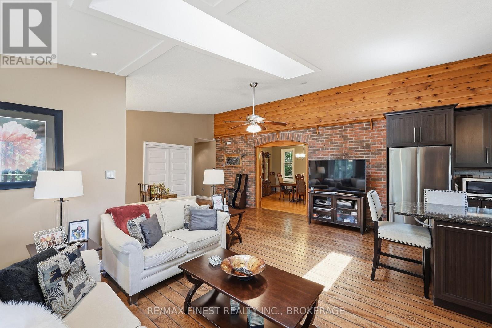 3315 LOUGHBOROUGH DRIVE - 8