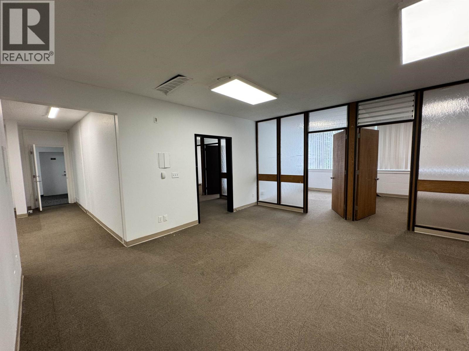 107 773 SIXTH STREET, New Westminster — photo 3