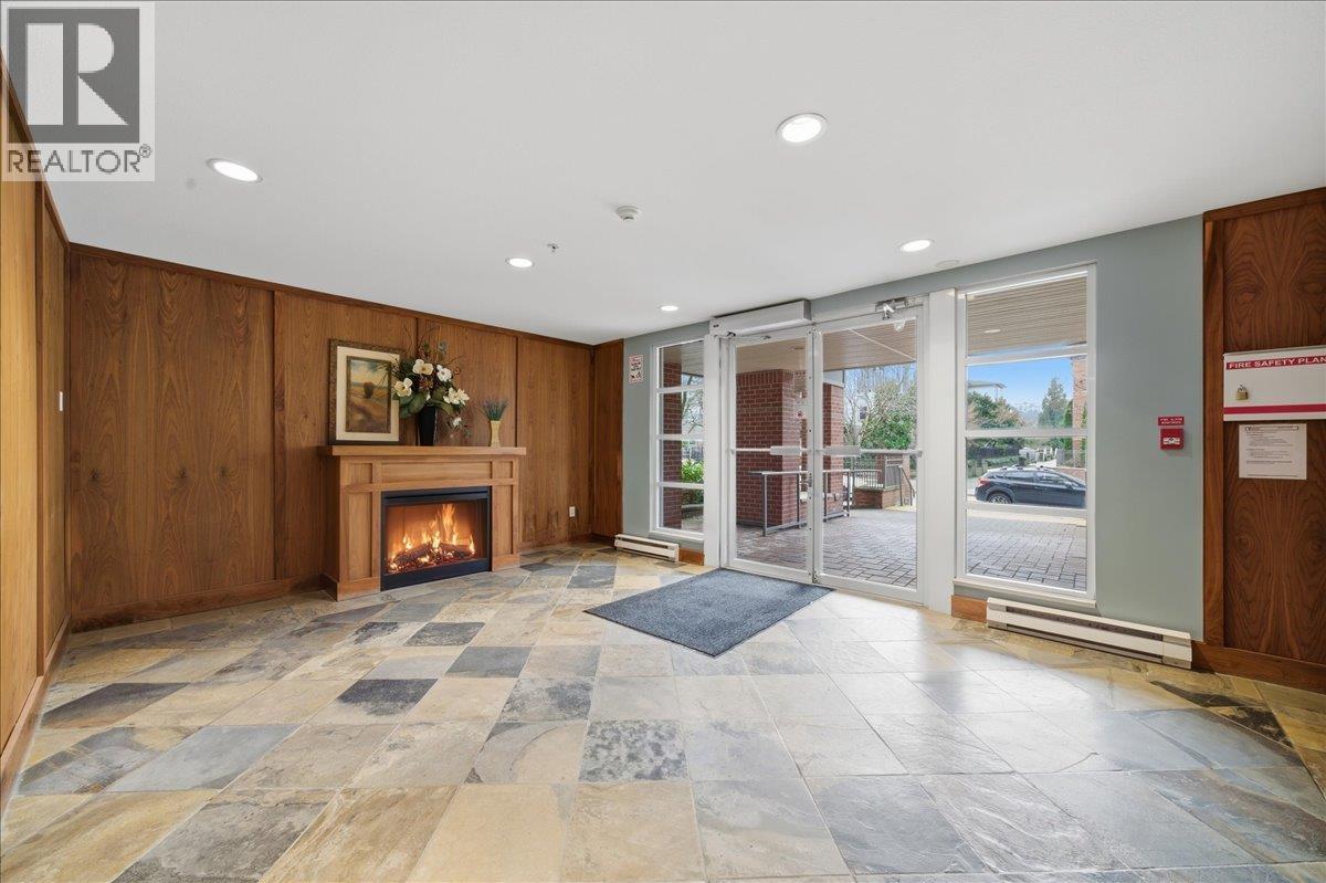 410 2478 SHAUGHNESSY STREET, Port Coquitlam