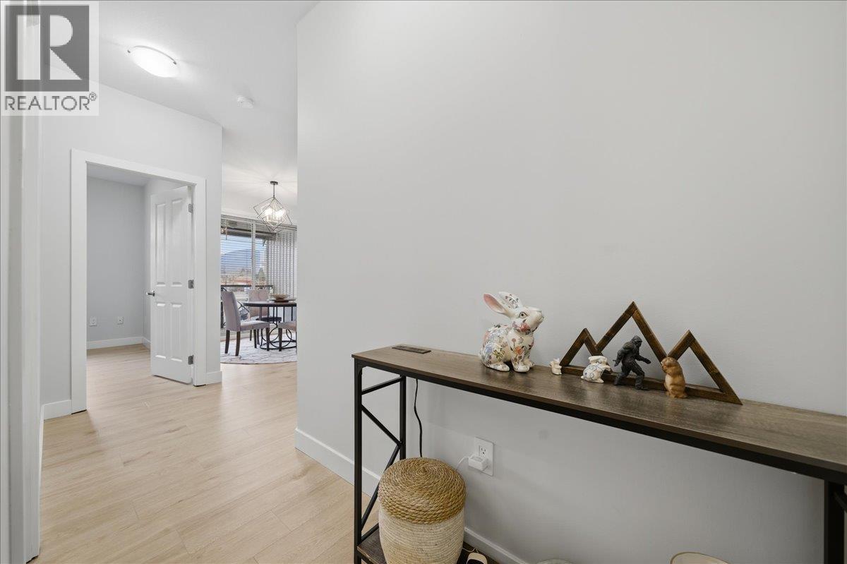 410 2478 SHAUGHNESSY STREET, Port Coquitlam