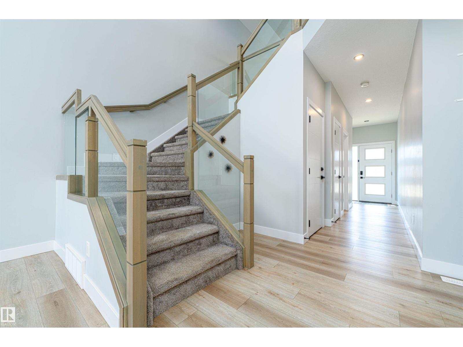 17320 9 AV SW — photo 13