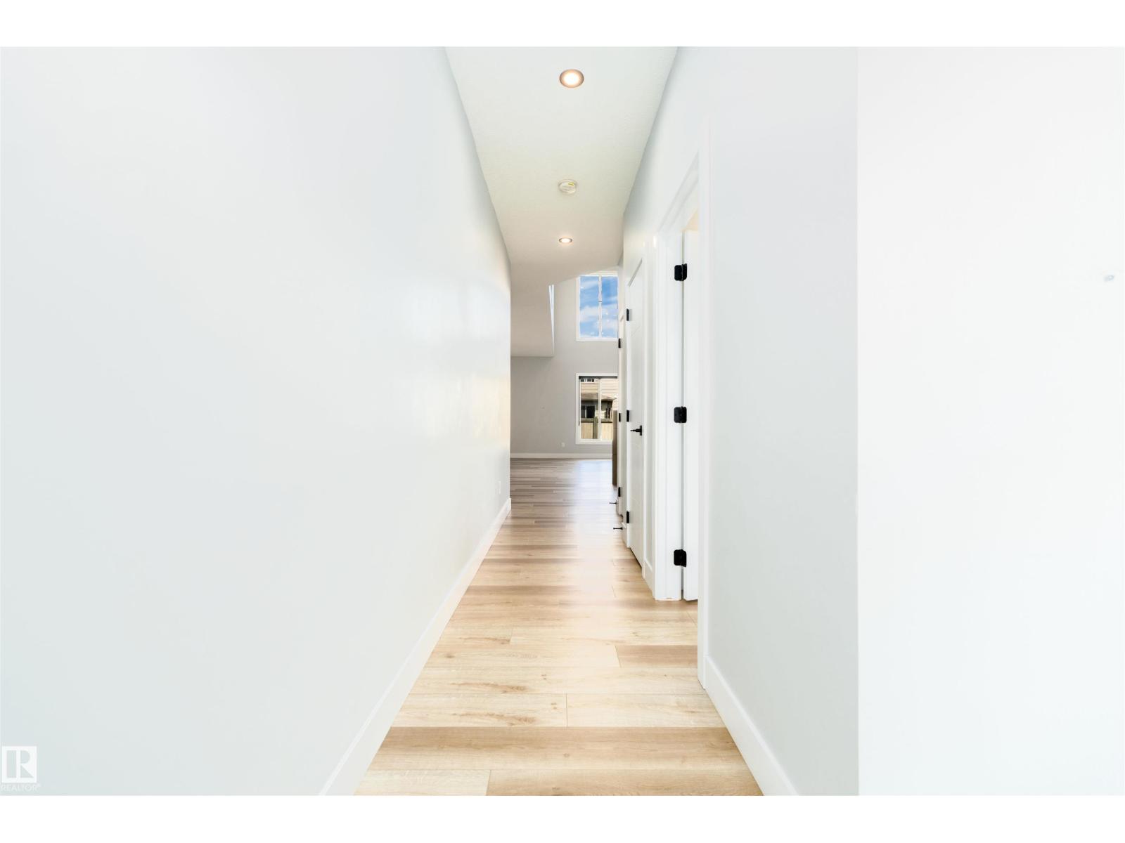 17320 9 AV SW — photo 21