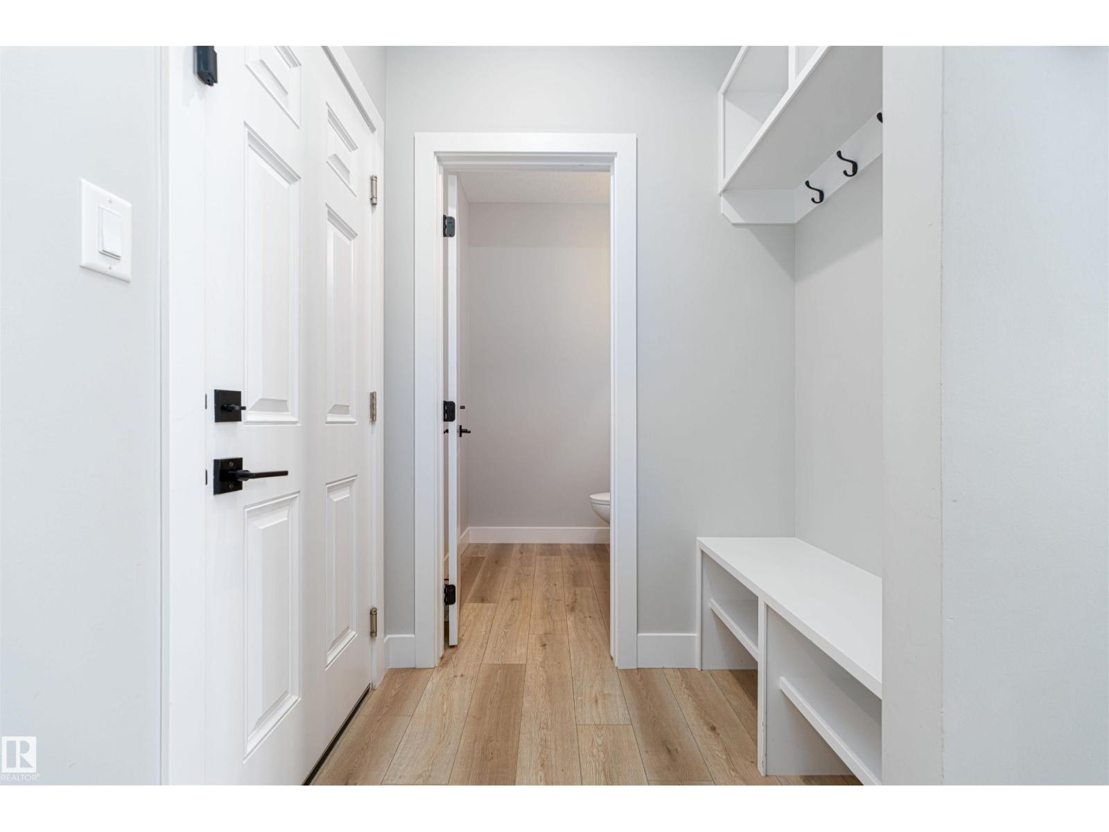 17320 9 AV SW — photo 23