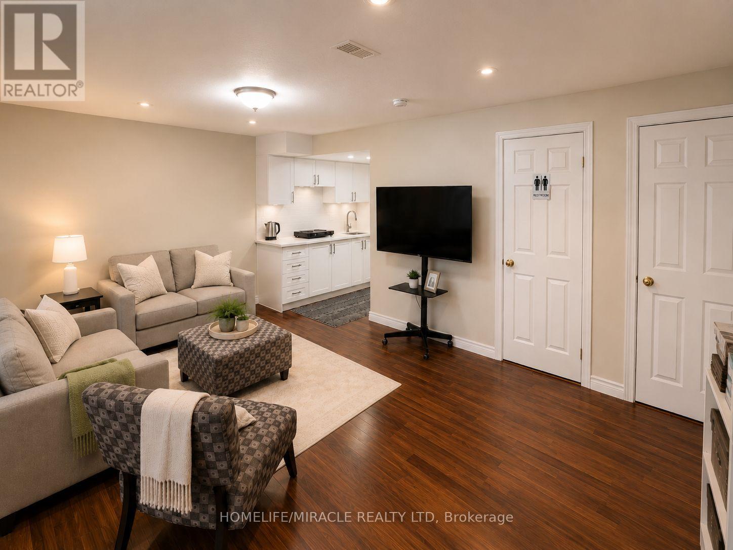 11 REISTVIEW STREET - 13