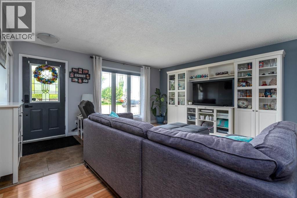 4605 32 Street - photo 3