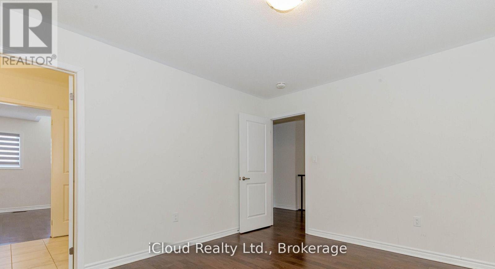 98 EBERLY WOODS DRIVE - 33