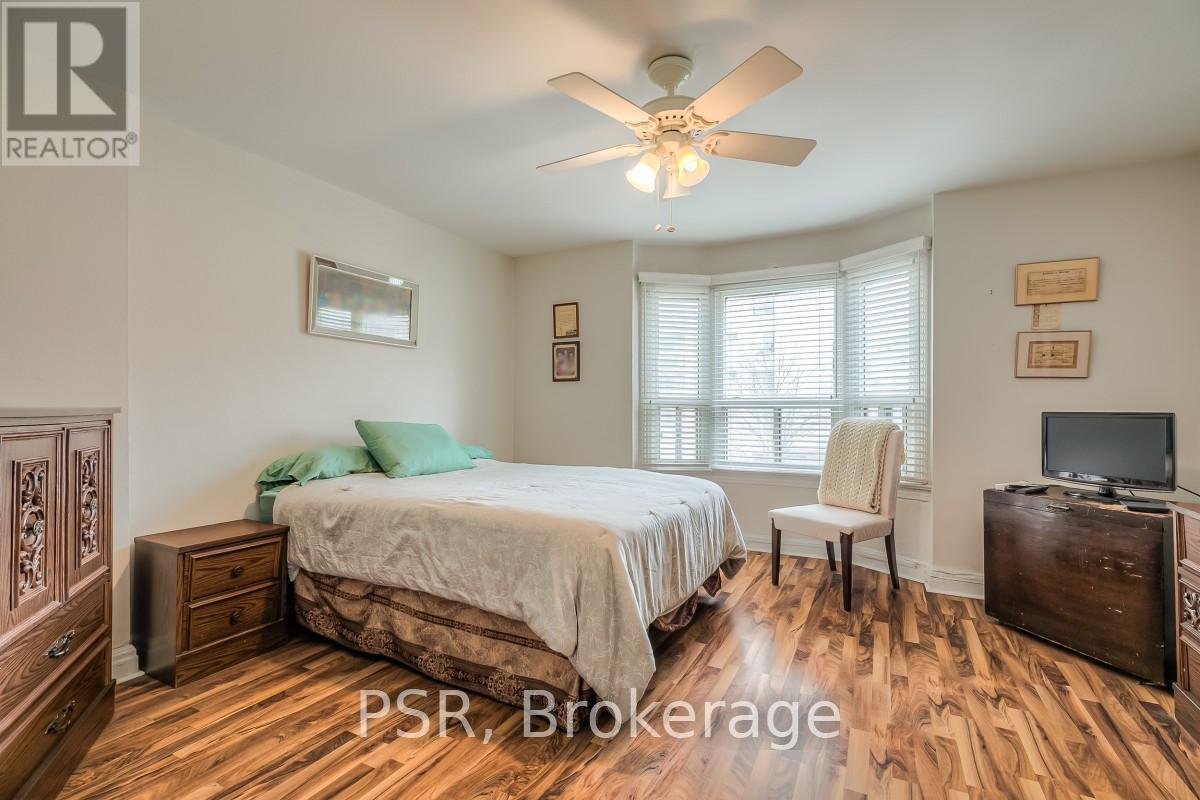 41 SPRINGHURST AVENUE - 13
