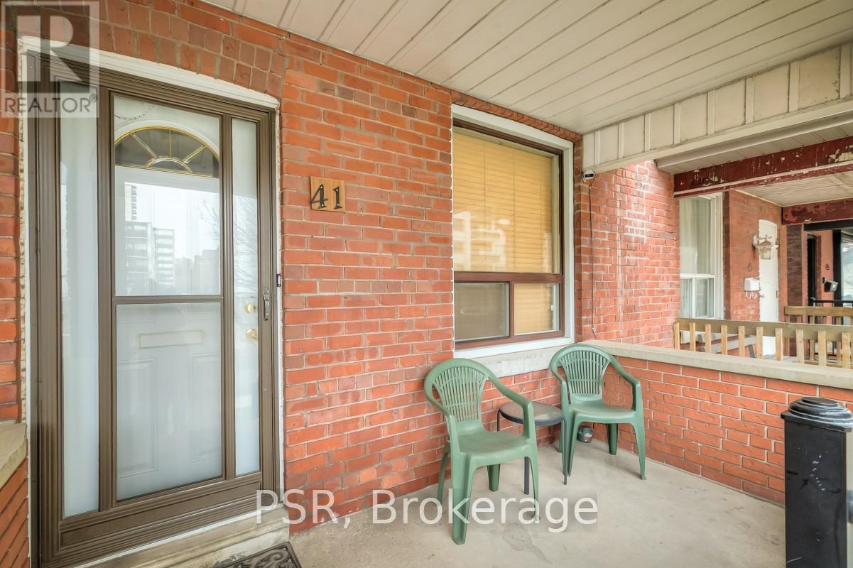 41 SPRINGHURST AVENUE - 4