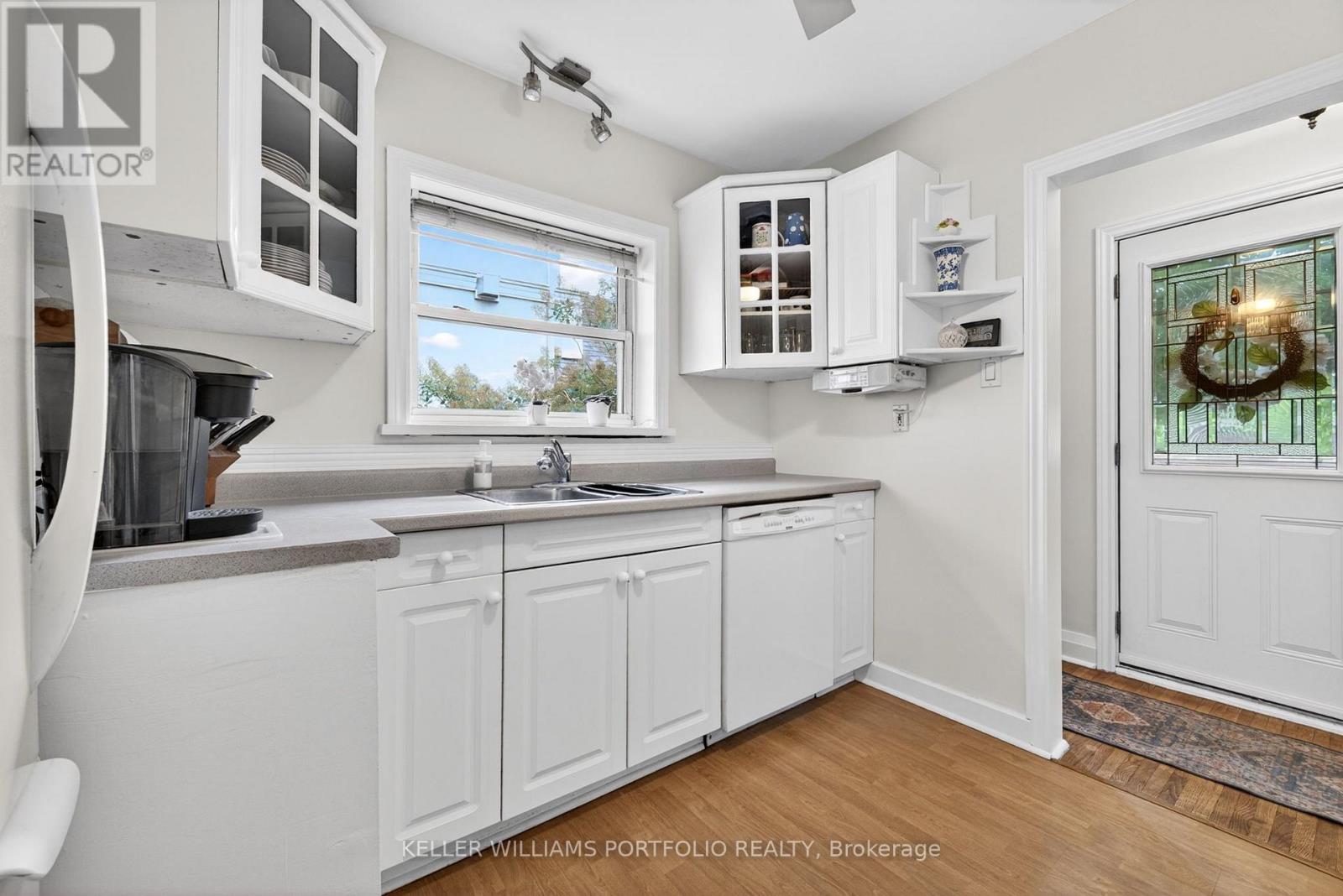 23 ASHBOURNE DRIVE - 15