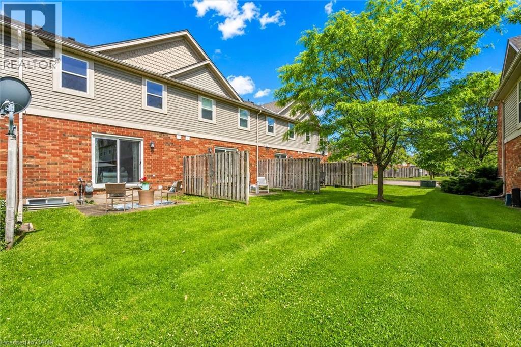 #44 124 GOSLING Gardens - 16