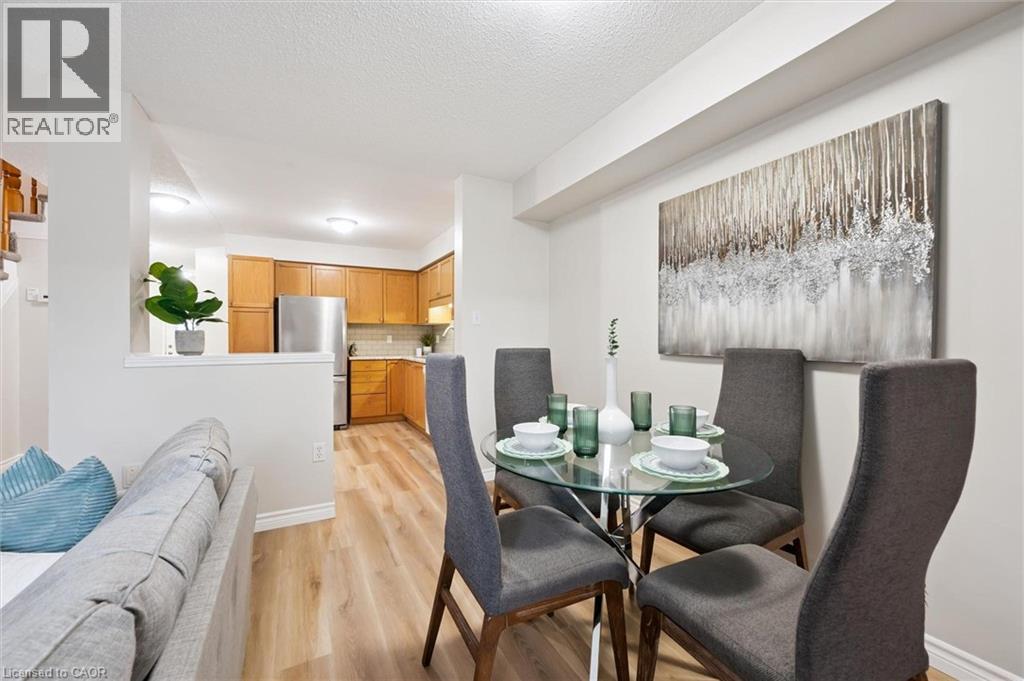 #44 124 GOSLING Gardens - 4