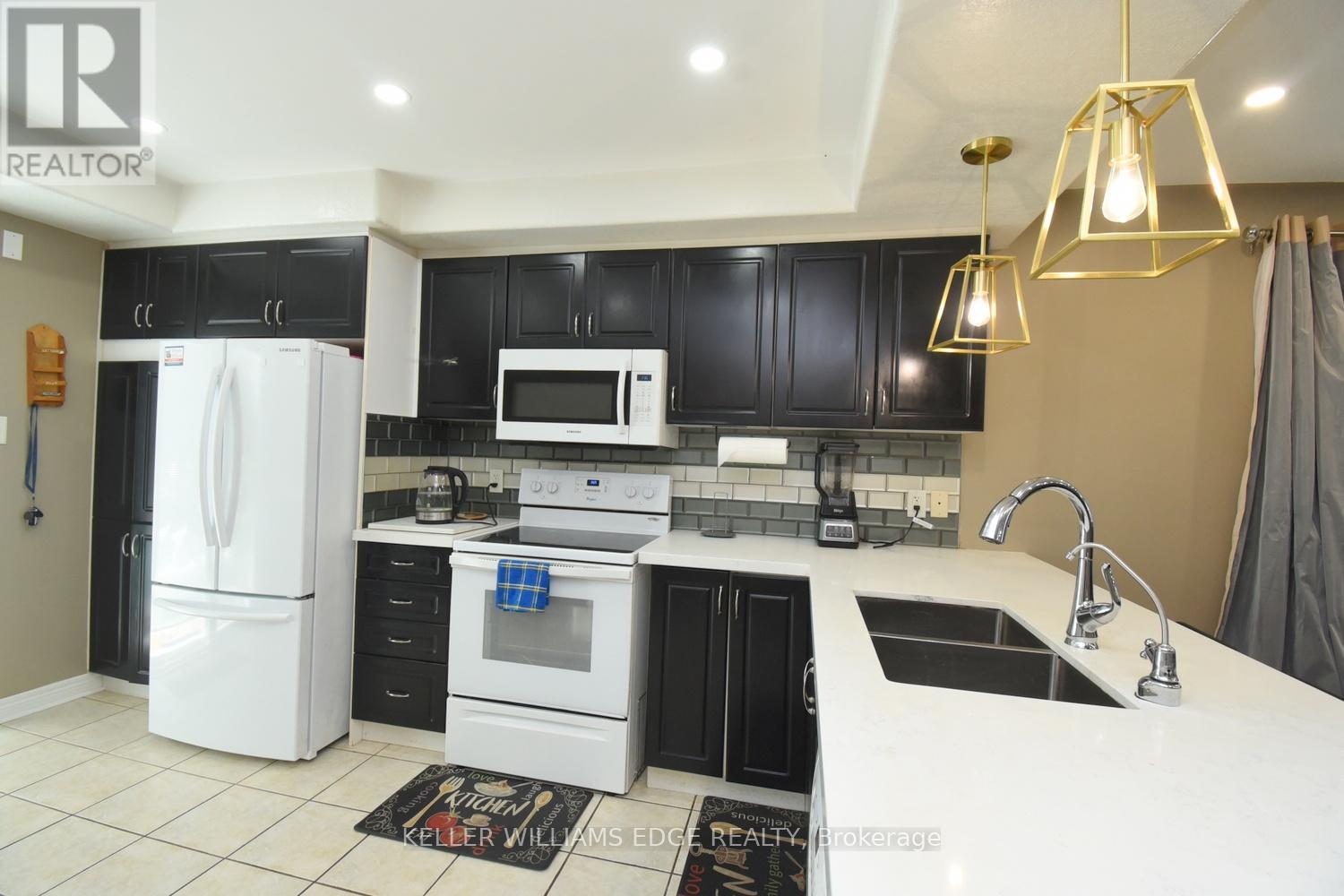 334 ST LAWRENCE DRIVE - 10