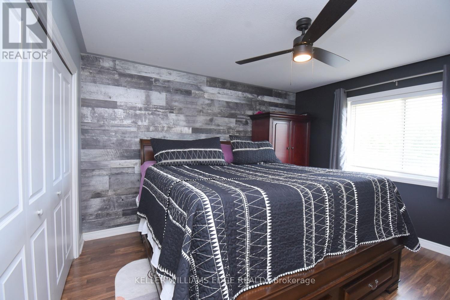 334 ST LAWRENCE DRIVE - 18