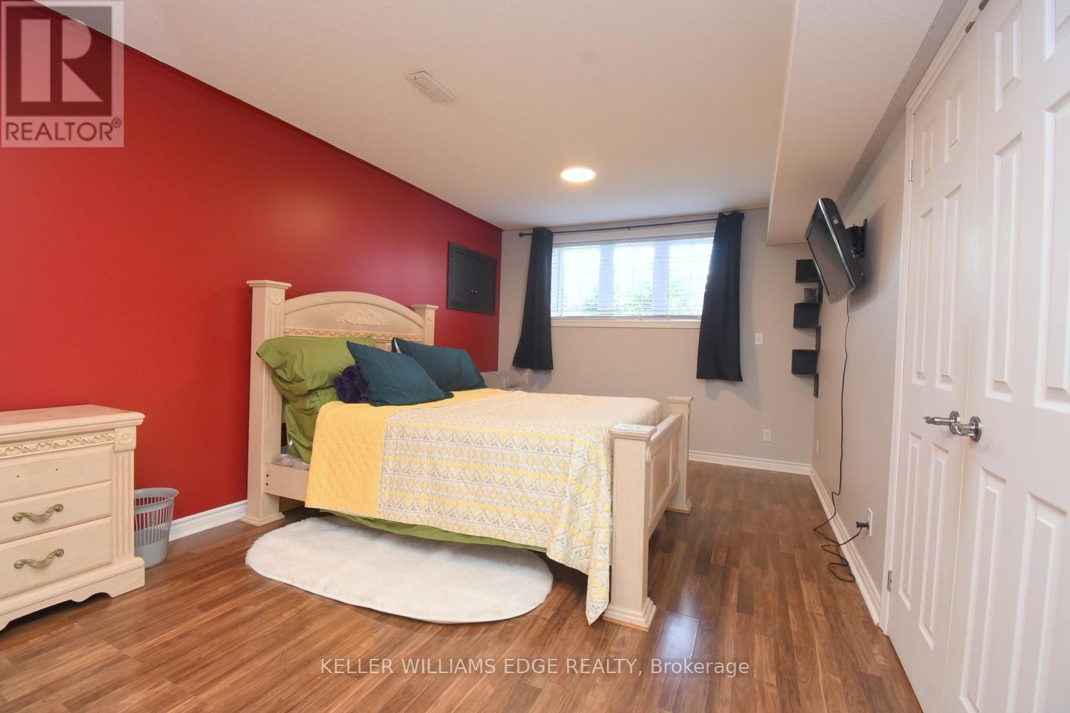 334 ST LAWRENCE DRIVE - 31